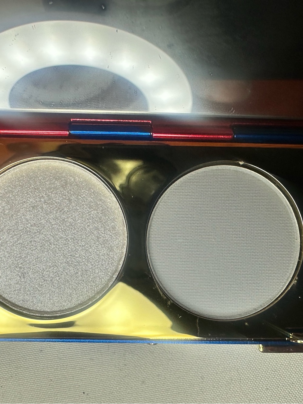 NWT MAC x Wonder Woman Red Eyeshadow Palette - Picture 5 of 5